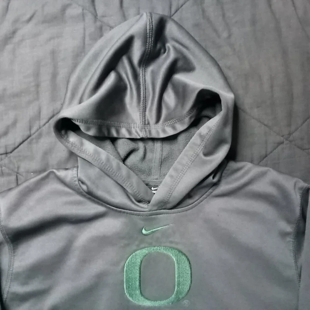 Vintage Y2K Nike Therma-Fit Oregon Ducks Hoodie Sweatshirt Mid Swoosh